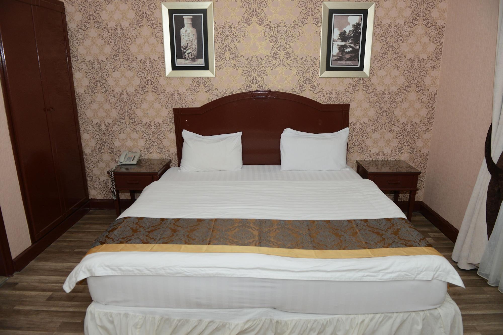 Plaza Athenee Hotel Kuwait City Bagian luar foto