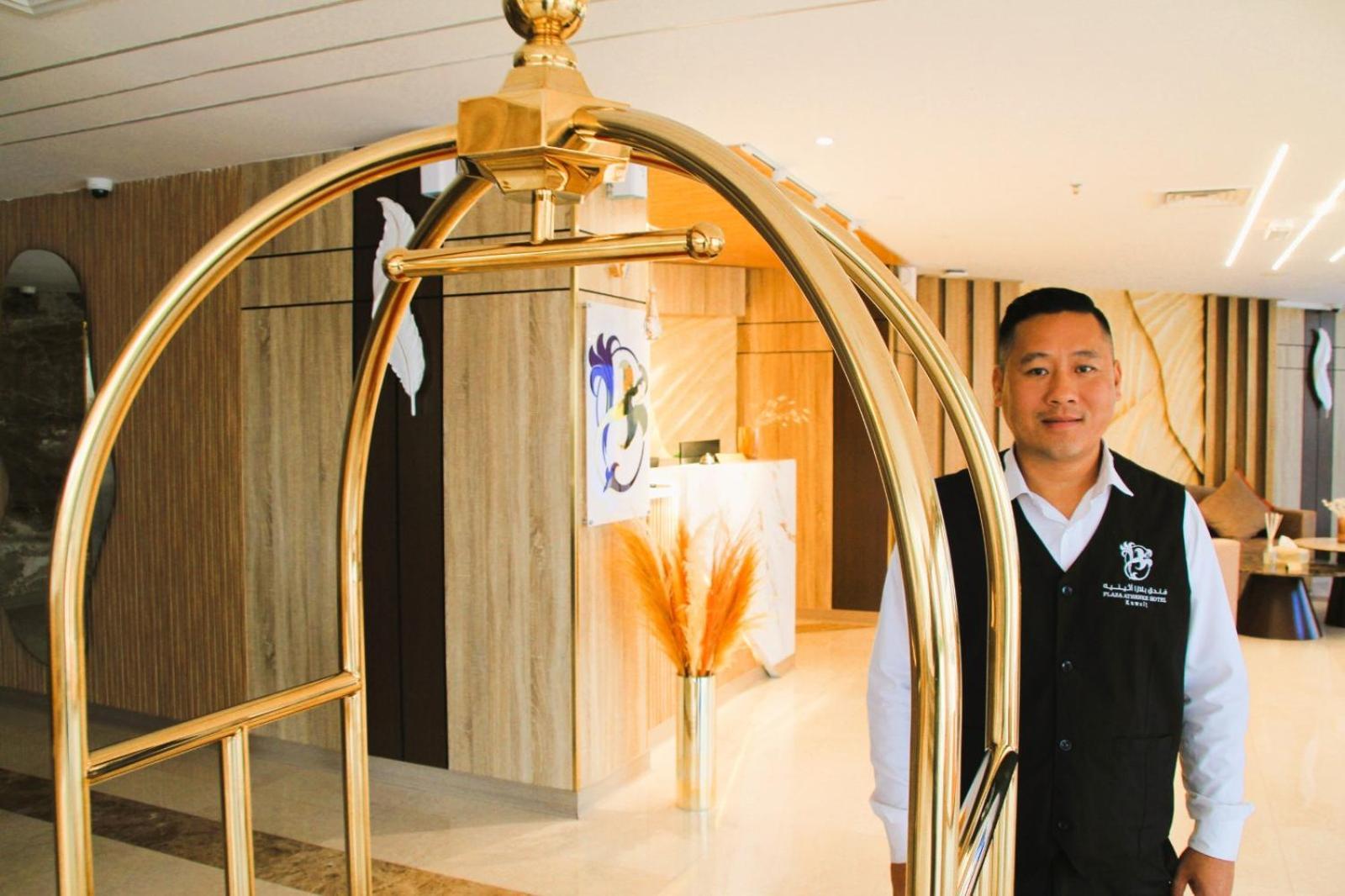 Plaza Athenee Hotel Kuwait City Bagian luar foto