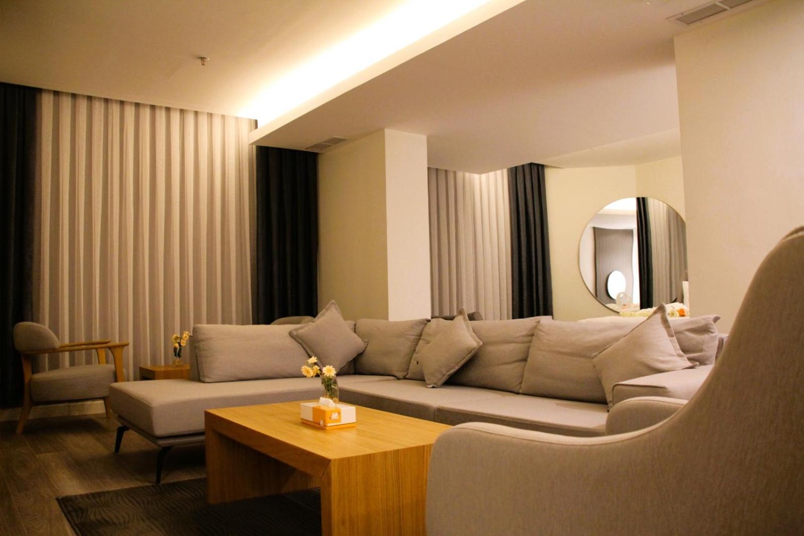 Plaza Athenee Hotel Kuwait City Bagian luar foto