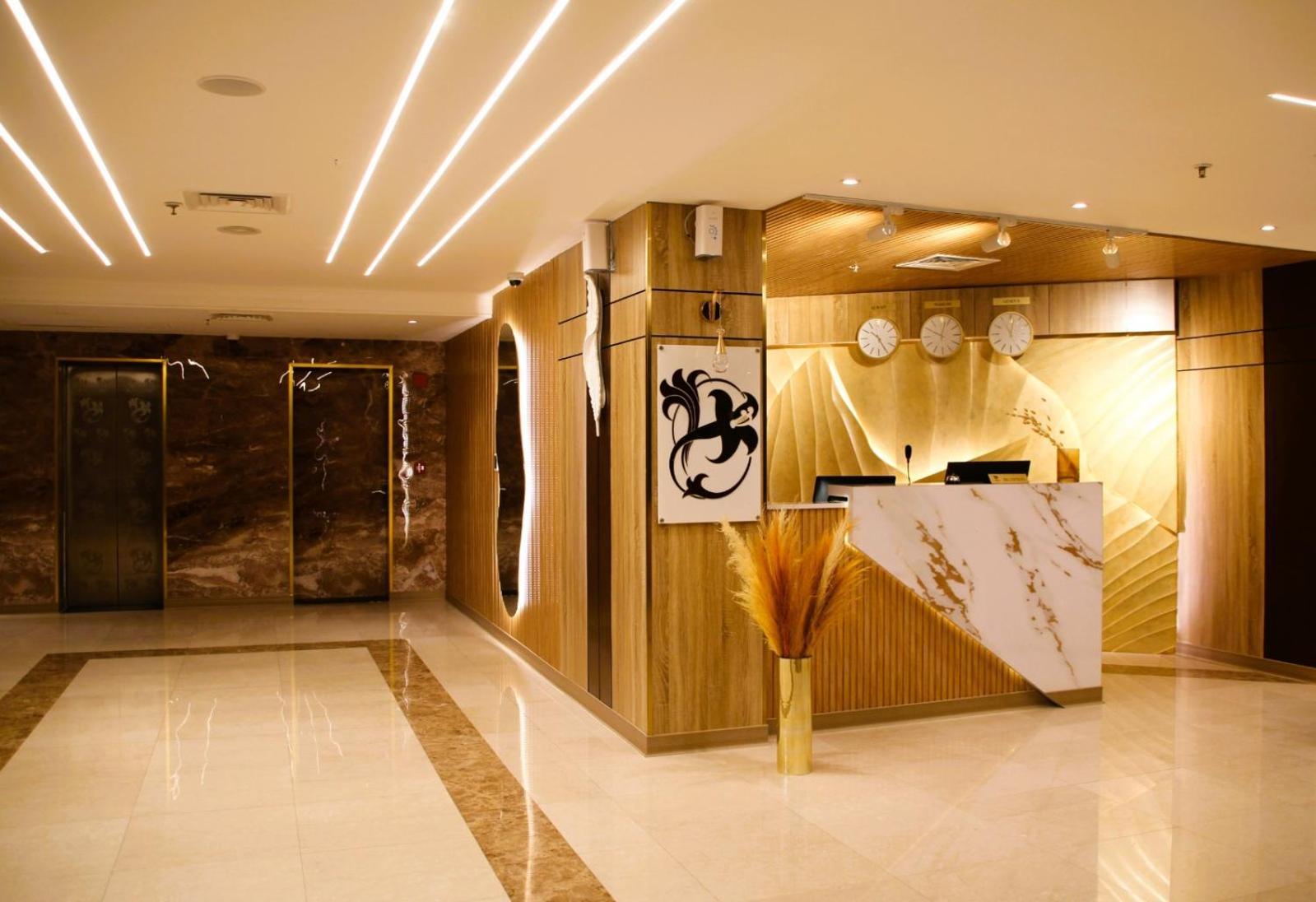Plaza Athenee Hotel Kuwait City Bagian luar foto