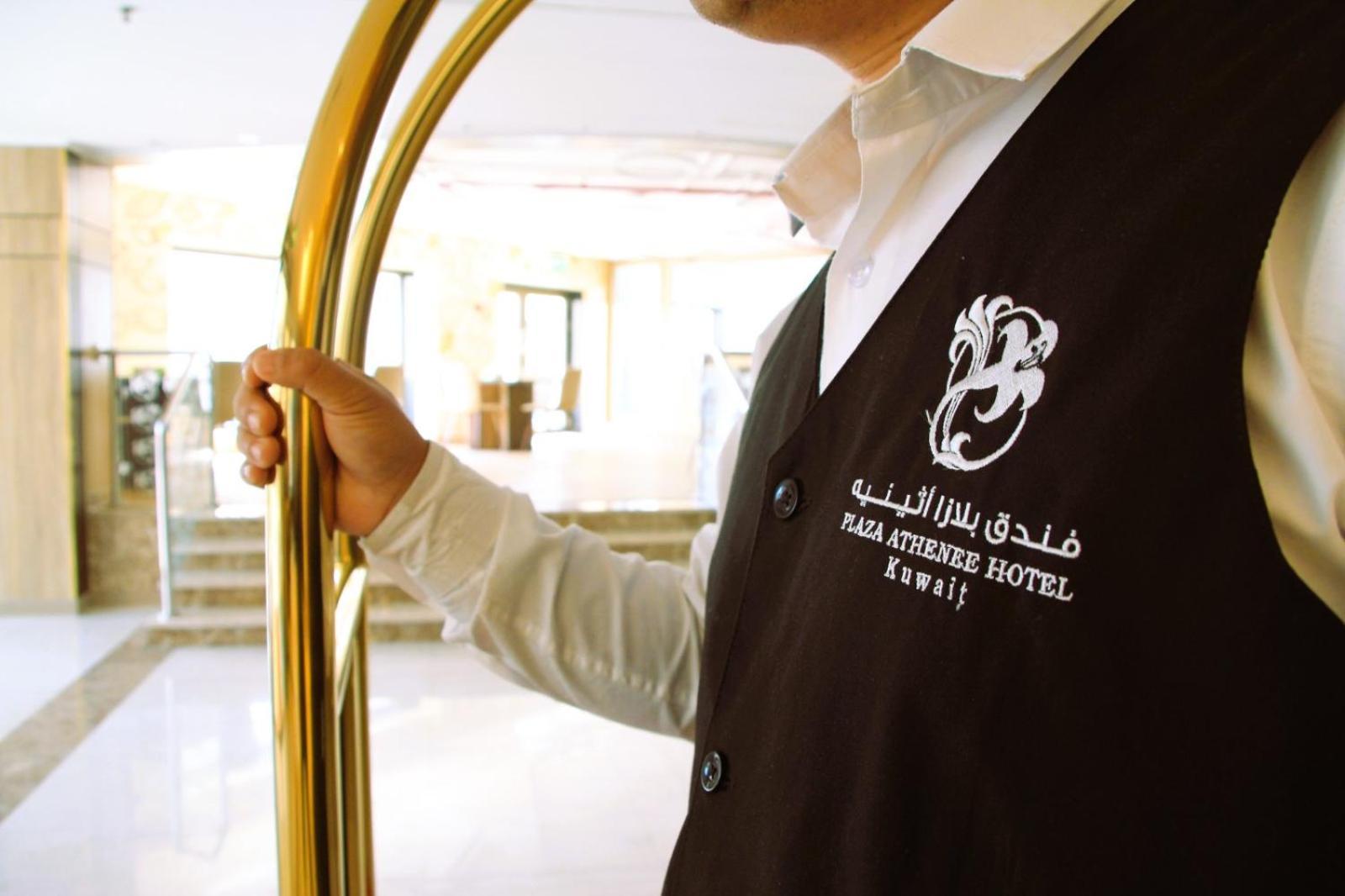 Plaza Athenee Hotel Kuwait City Bagian luar foto